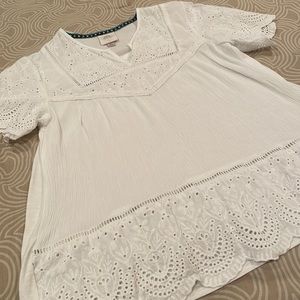 Knox Rose top, white cotton with eyelet trim, M